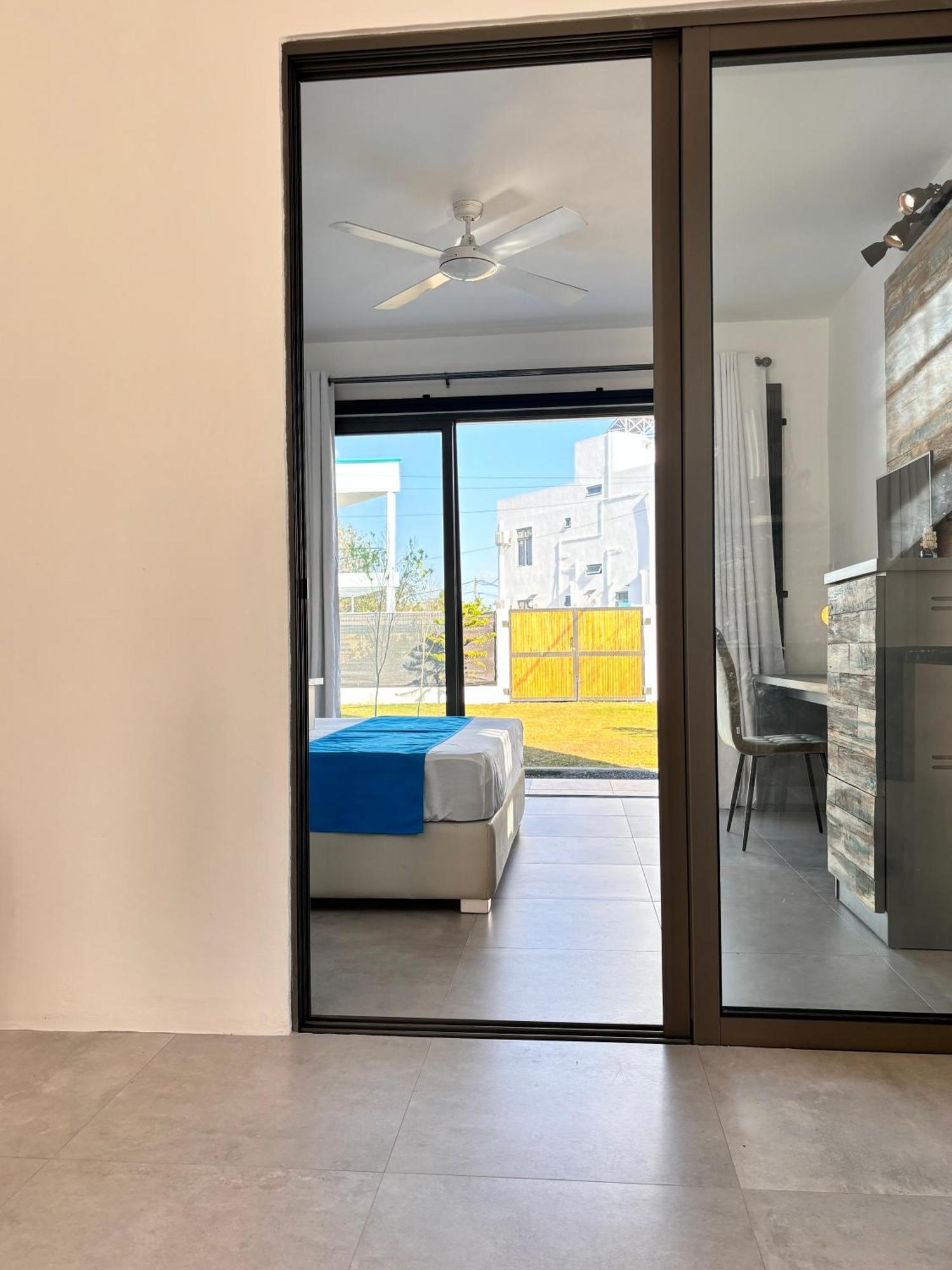 Maison Mont Choisy - One Or Two Bedrooms Apartment Trou aux Biches Luaran gambar