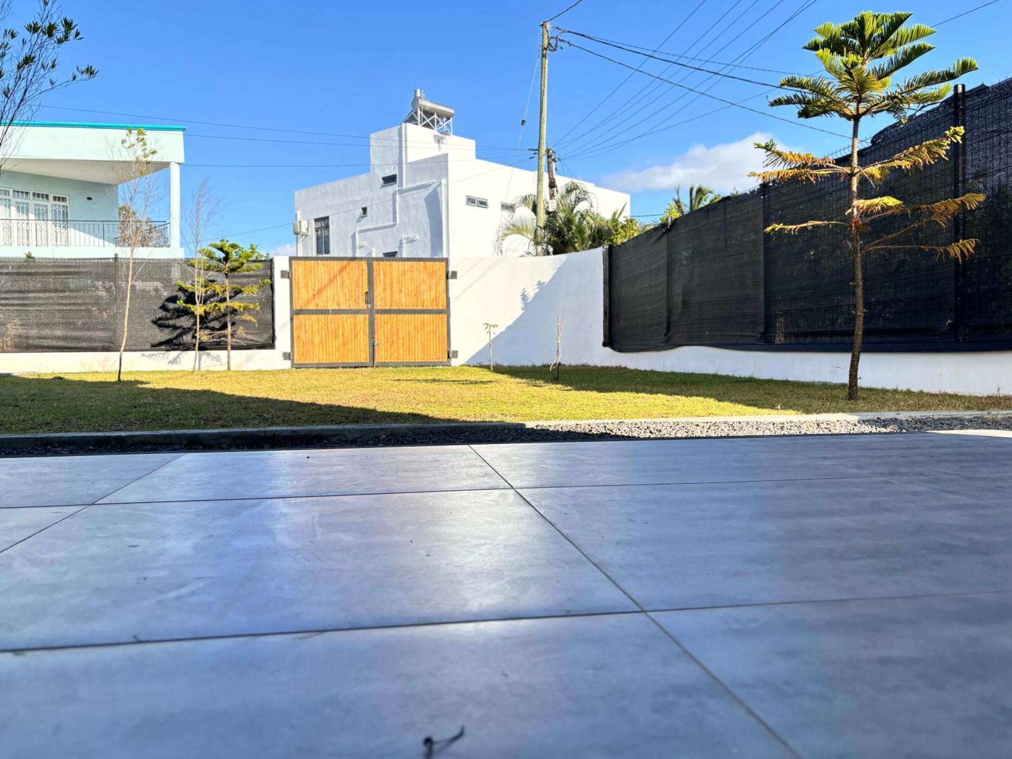 Maison Mont Choisy - One Or Two Bedrooms Apartment Trou aux Biches Luaran gambar